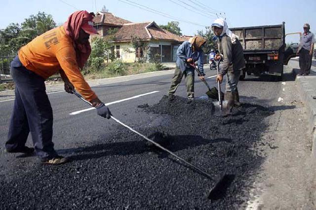 Pemprov Riau Akui Pembangunan Infrastruktur Jalan Minim