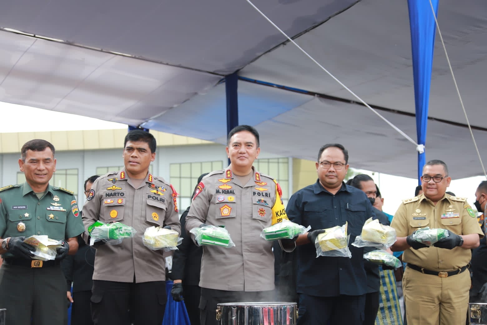 Ikut Musnahkan Narkoba, Wagubri Prihatin Angka Peredaran di Riau Tinggi