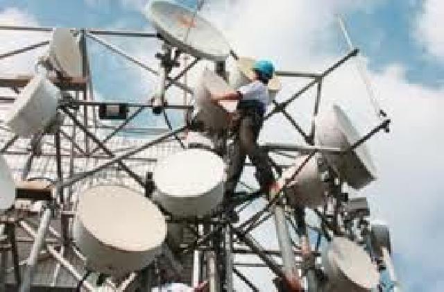 Komisi I Setuju Seluruh Tower di Tengah Kota Pekanbaru Dibongkar