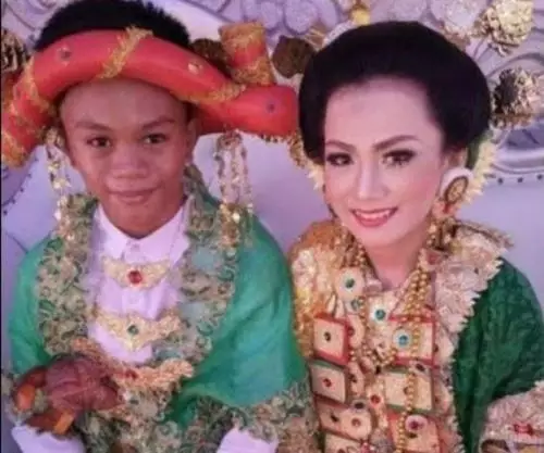 Sepasang ABG asal Polewali Mandar Nikah Muda, Netizen: Ceweknya Cantik!