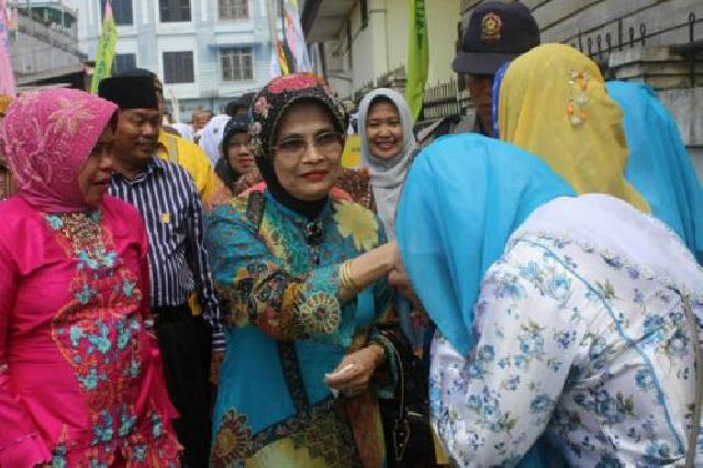 Minggu Ini, Istri Gubri Dikukuhkan Jadi Bunda PAUD Riau Gantikan Septina