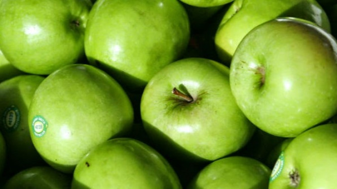 Cukup dengan Konsumsi Apel untuk Hindari Perut Buncit