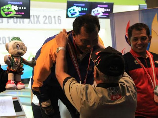 Cabor Tenpin Boling Tambah Emas Riau