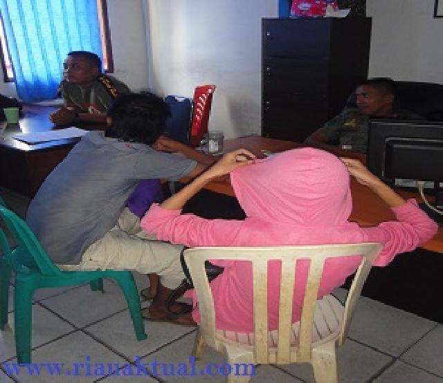 Pulang Nonton Bola Bareng, Muda Mudi 