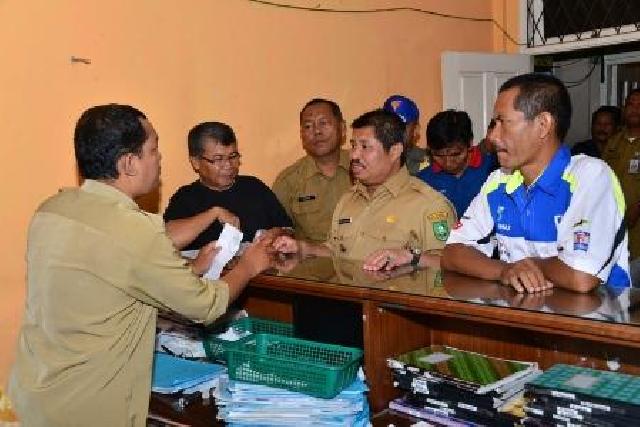 Bupati Minta ULP Berikan Alasan Keterlambatan Proses Lelang