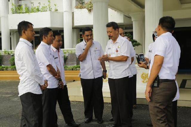 Plt Walikota Kukuhkan Tim Saber Pungli Pekanbaru