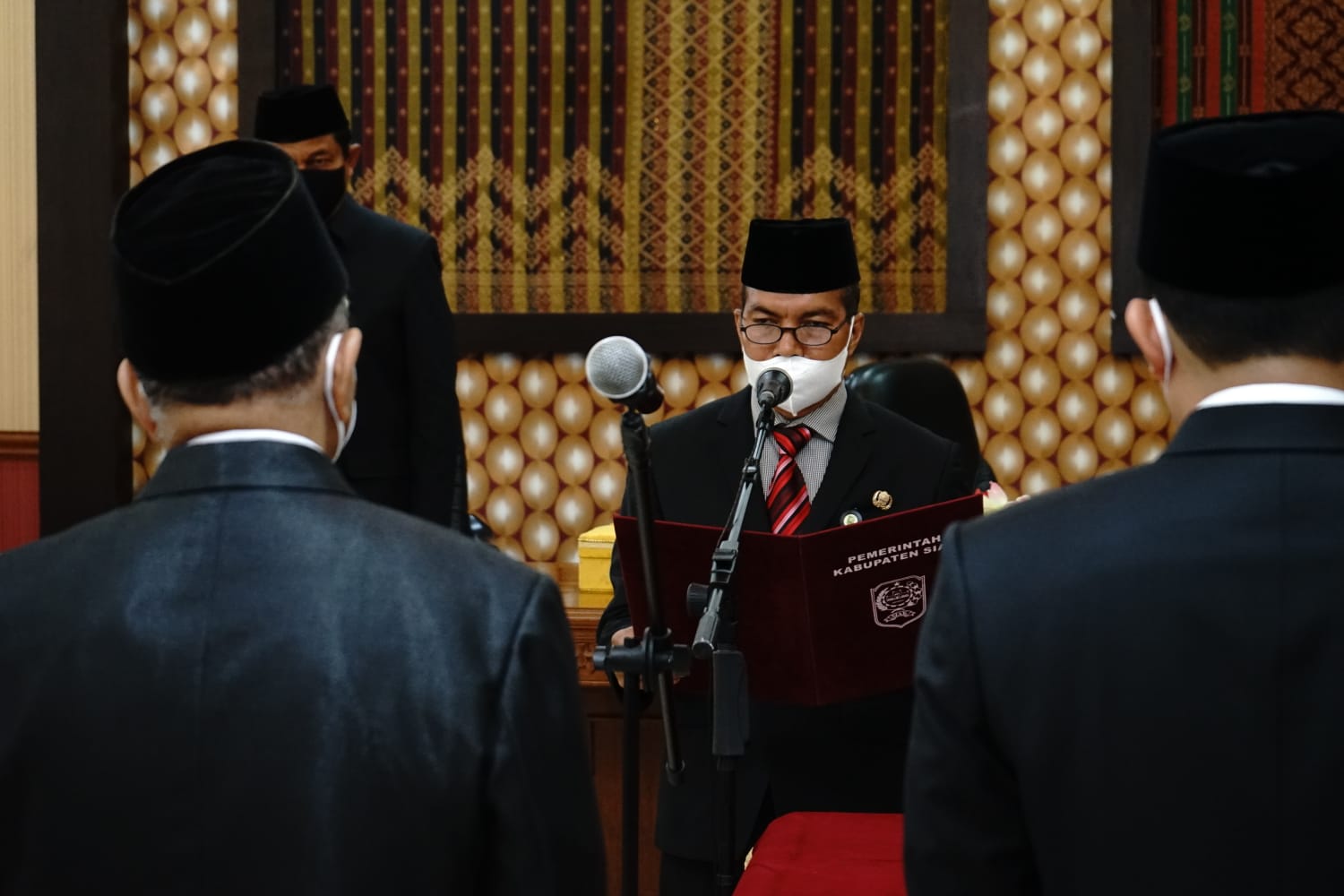 Jamaluddin Lantik Dua Pejabat Fungsional Dokter Ahli Utama