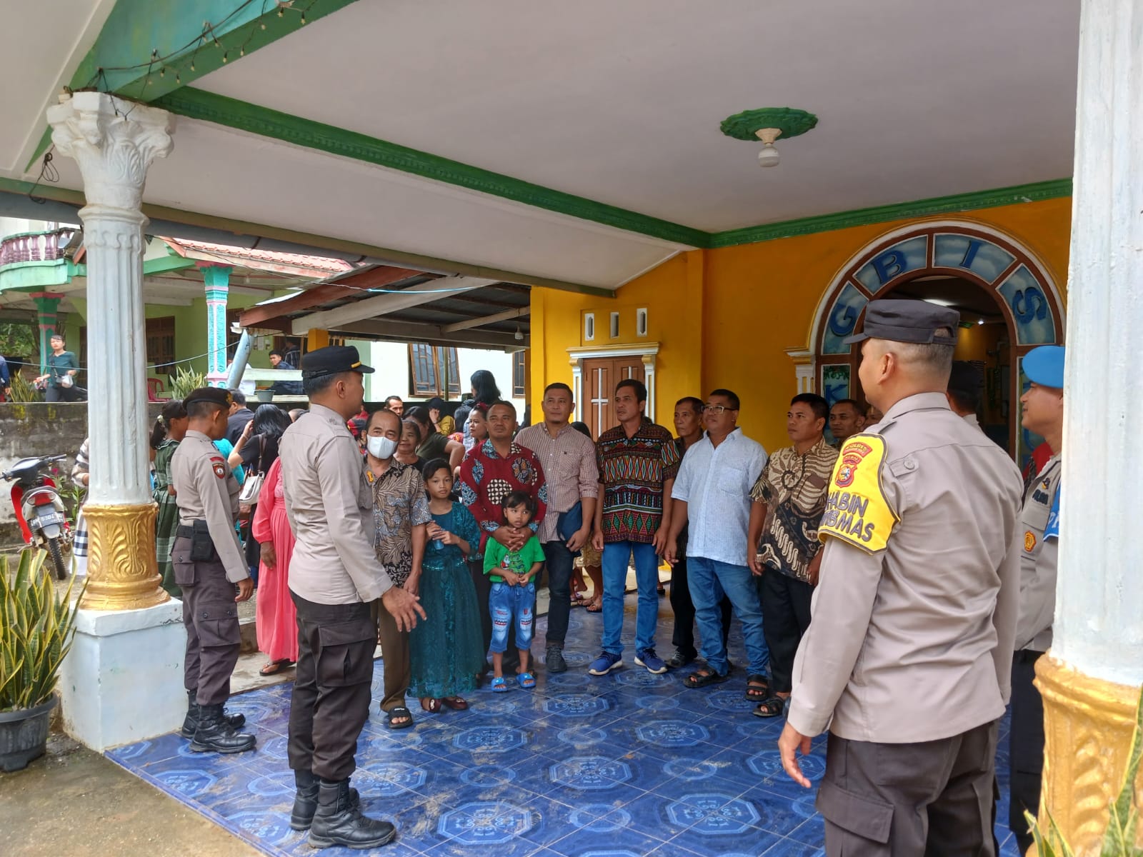 Polsek Batang Cenaku Ajak Jemaat Gereja Berpartisipasi Jaga Kamtibmas