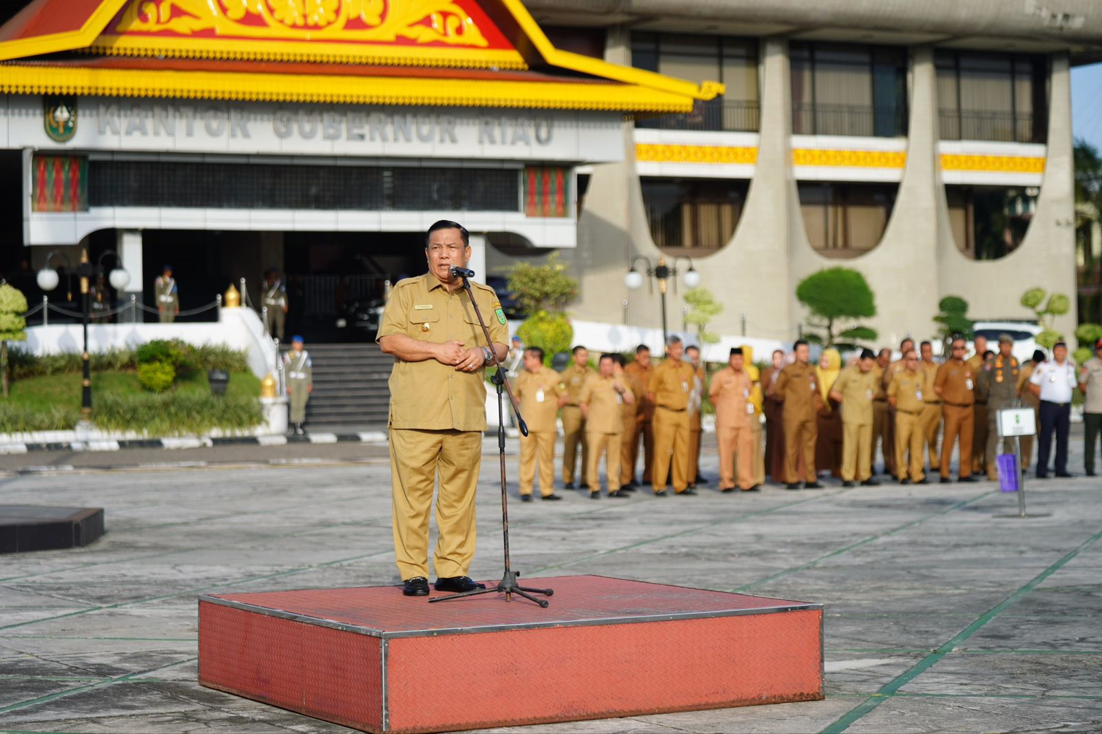 Pimpin Apel Perdana 2026, Plt Gubri Instruksikan Kerjasama dan Jangan Saling Tuding