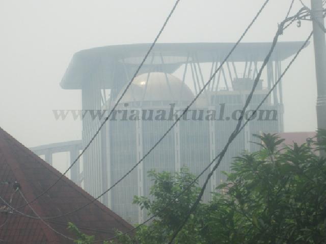 Kabut Asap Semakin Tebal di Riau