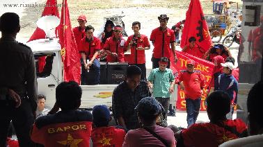 PKL Ancam Gantung Kamaruzaman dan Fadri