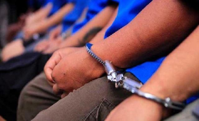 Kepala sekolah Panipahan Rohil yang pukuli 46 muridnya ditangkap