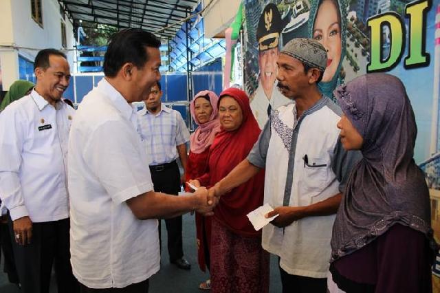 Walikota Salurkan Dana Zakat Tahap 4 Kepada Para Mustahiq