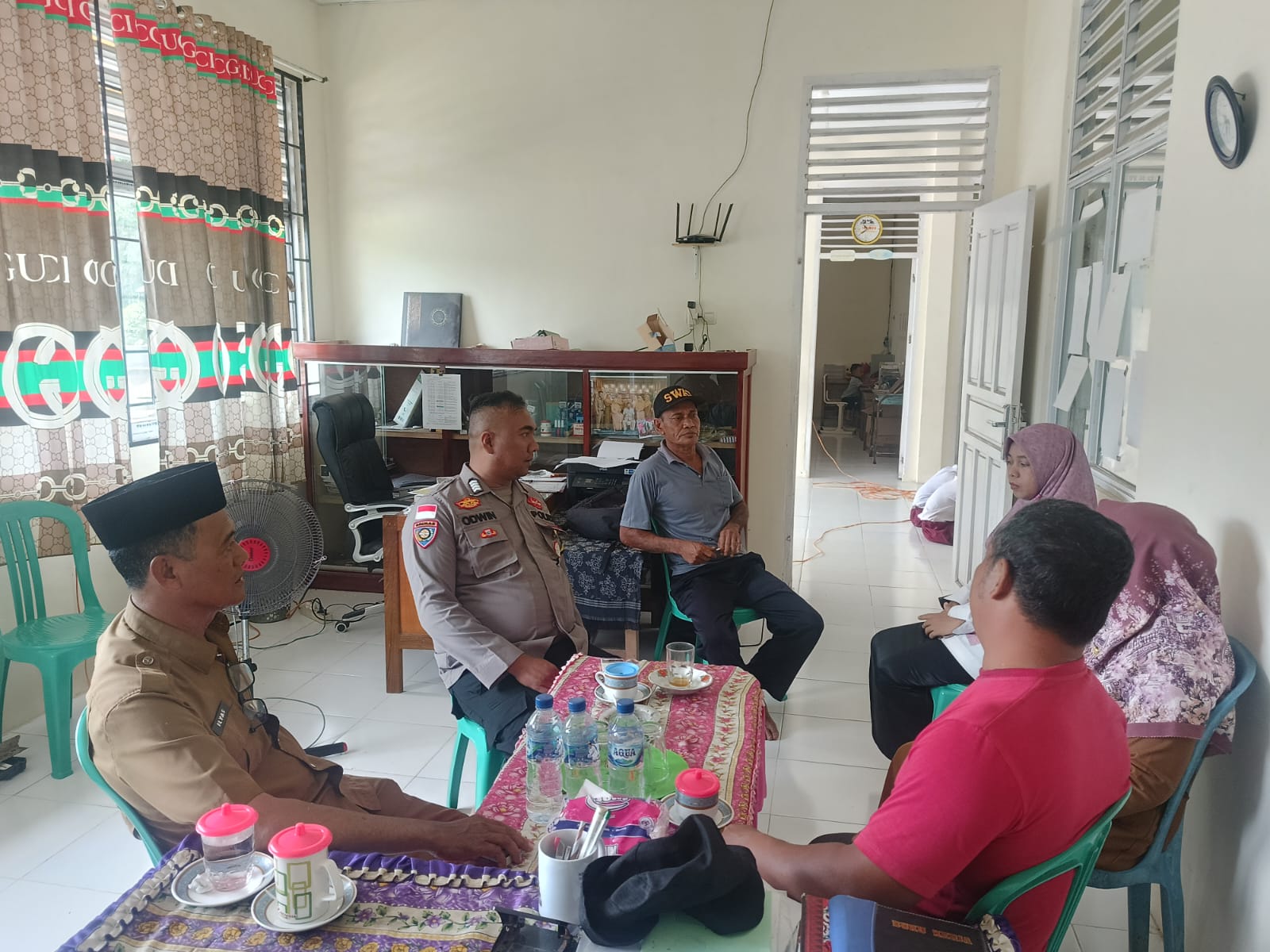 Pelatihan Linmas dan FKPM Desa Hutan Panjang untuk Sukseskan Pilkada 2024