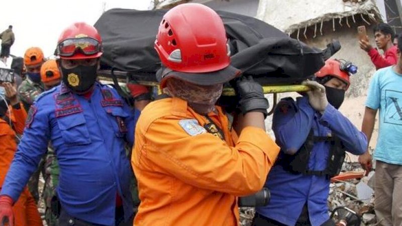 Sudah 81 Orang Ditemukan Meninggal Akibat Gempa Sulbar: 70 Mamuju, 11 Majene