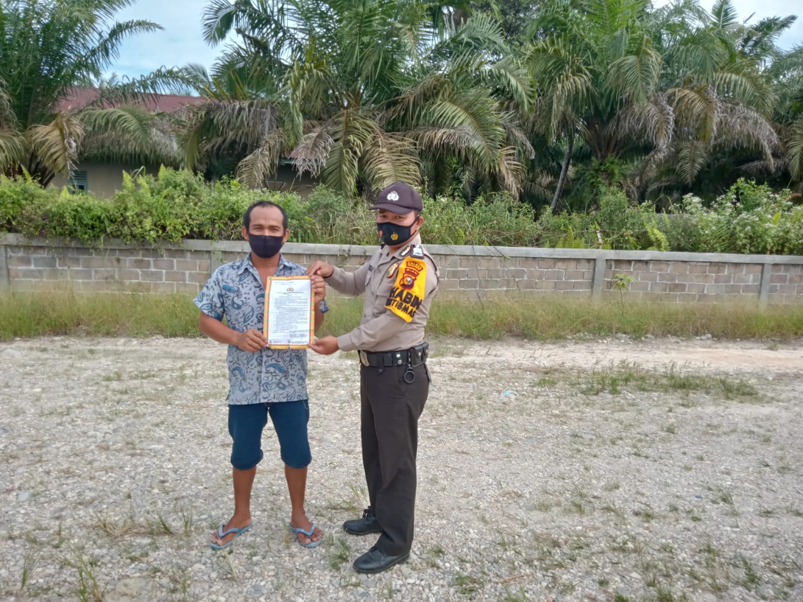 Personil Polsubsektor Pelalawan Lakukan Sosialisasi Pencegahan Karhutla