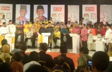 Debat Kandidat Calon Gubernur Memalukan Riau di Mata Nasional