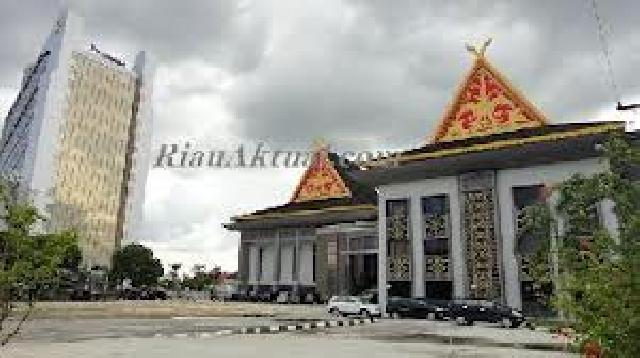 Delapan Pasis Seskoad Datangi DPRD Kota Pekanbaru  