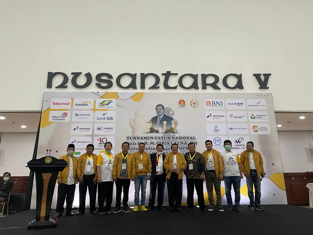 500 Pecinta Catur Siap Rebut Piala Idris Laena