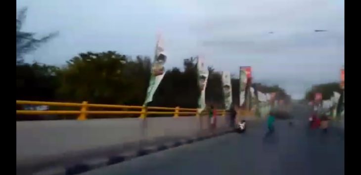 Bikin Merinding, ini Video Amatir Terbaru, Warga Dikepung Tsunami di Atas Jembatan