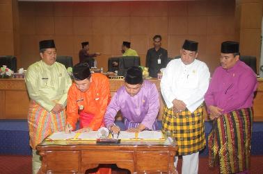 DPRD Siak Sahkan 3 Ranperda SOTK