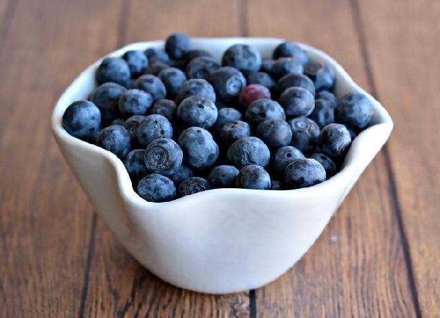 Minum jus blueberry bisa perbaiki fungsi otak