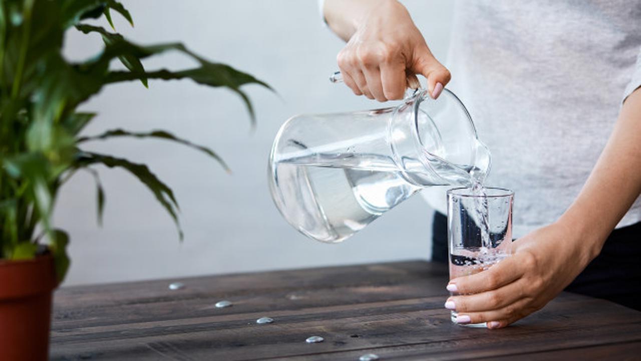 Berikut 5 Manfaat Kesehatan yang Didapat Jika Cukup Minum Air Putih Tiap Hari
