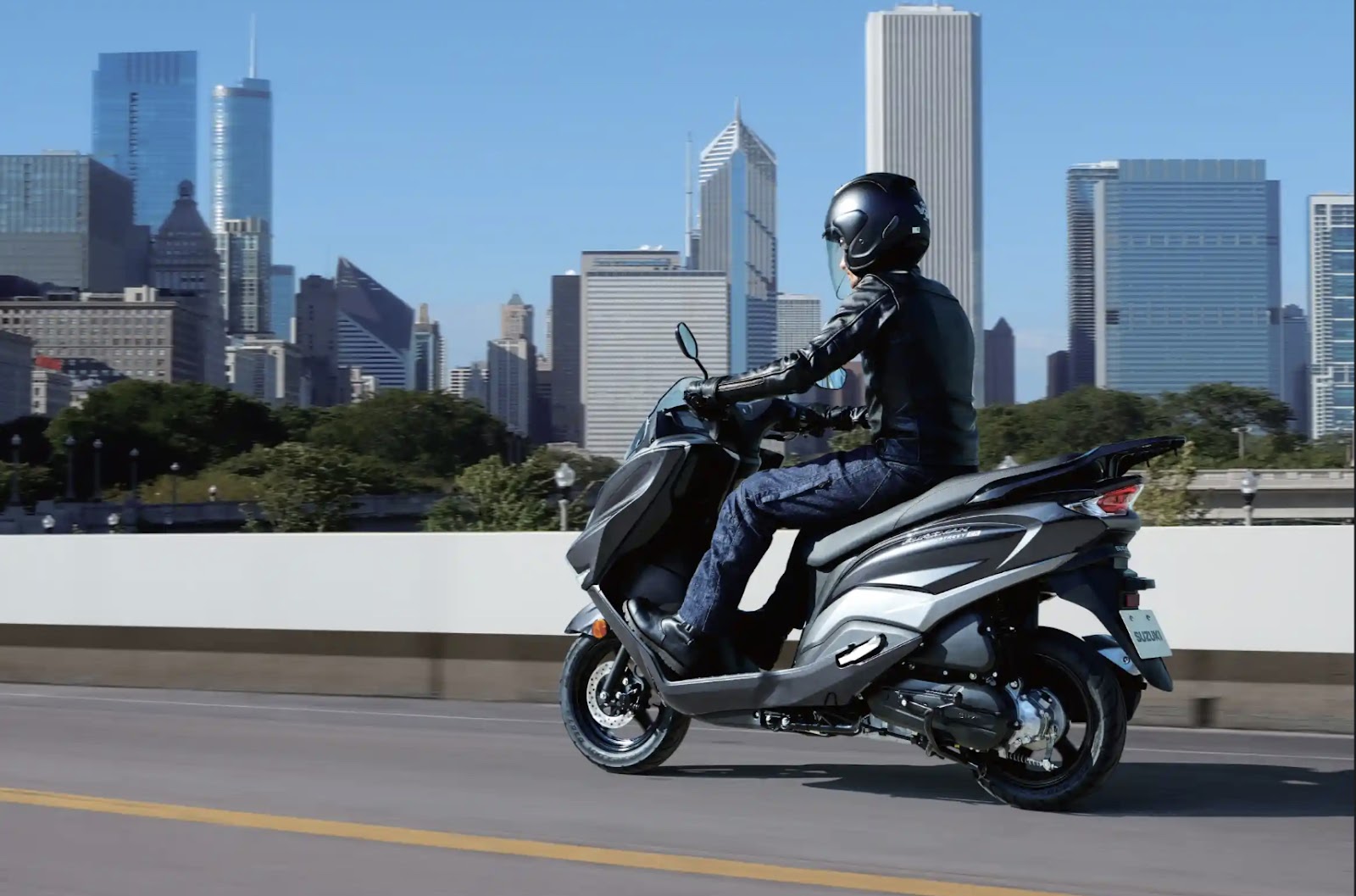 Cari Motor Matic Besar yang Irit BBM? Cek Suzuki Burgman Street 125EX