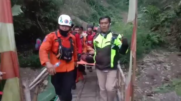 Cerita Mistis Gibran 6 Hari Hilang di Gunung Guntur, Bertemu 5 Perempuan Baju Putih, Tak Alami Malam Hari