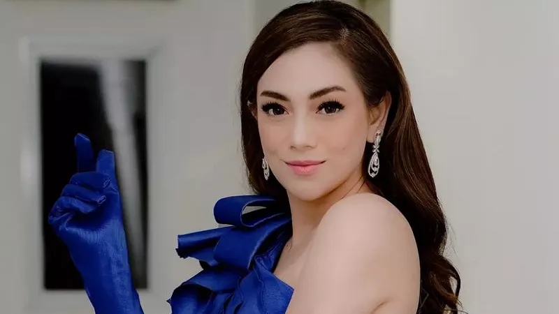 Celine Evangelista Kenakan Dress Jadi Sorotan, Netizen: Lebih Cantik Pakai Daster!