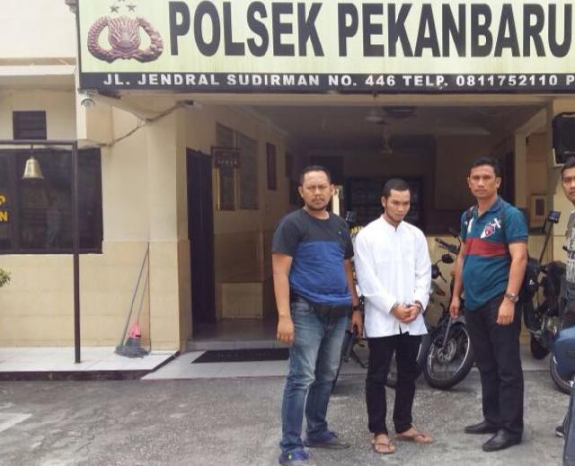 Penjual Nasi Goreng Pembunuh Pelanggannya di Bekuk Polsek Pekanbaru Kota