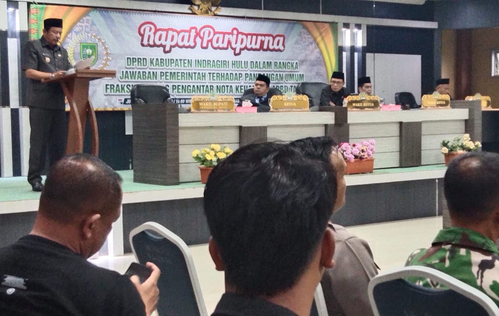 Pemkab Inhu Sampaikan Nota Keuangan dan Ranperda APBD 2026 dalam Rapat Paripurna DPRD
