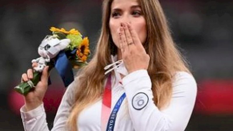 Haru! Atlet Lelang Medali Rp1,8 Miliar untuk Bantu Bayi yang Sakit Jantung