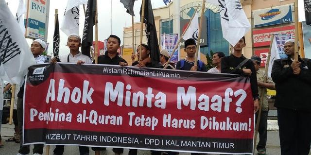 Dibiayai Pengusaha dan Iuran, Massa FPI Riau Sudah Tiba di Jakarta