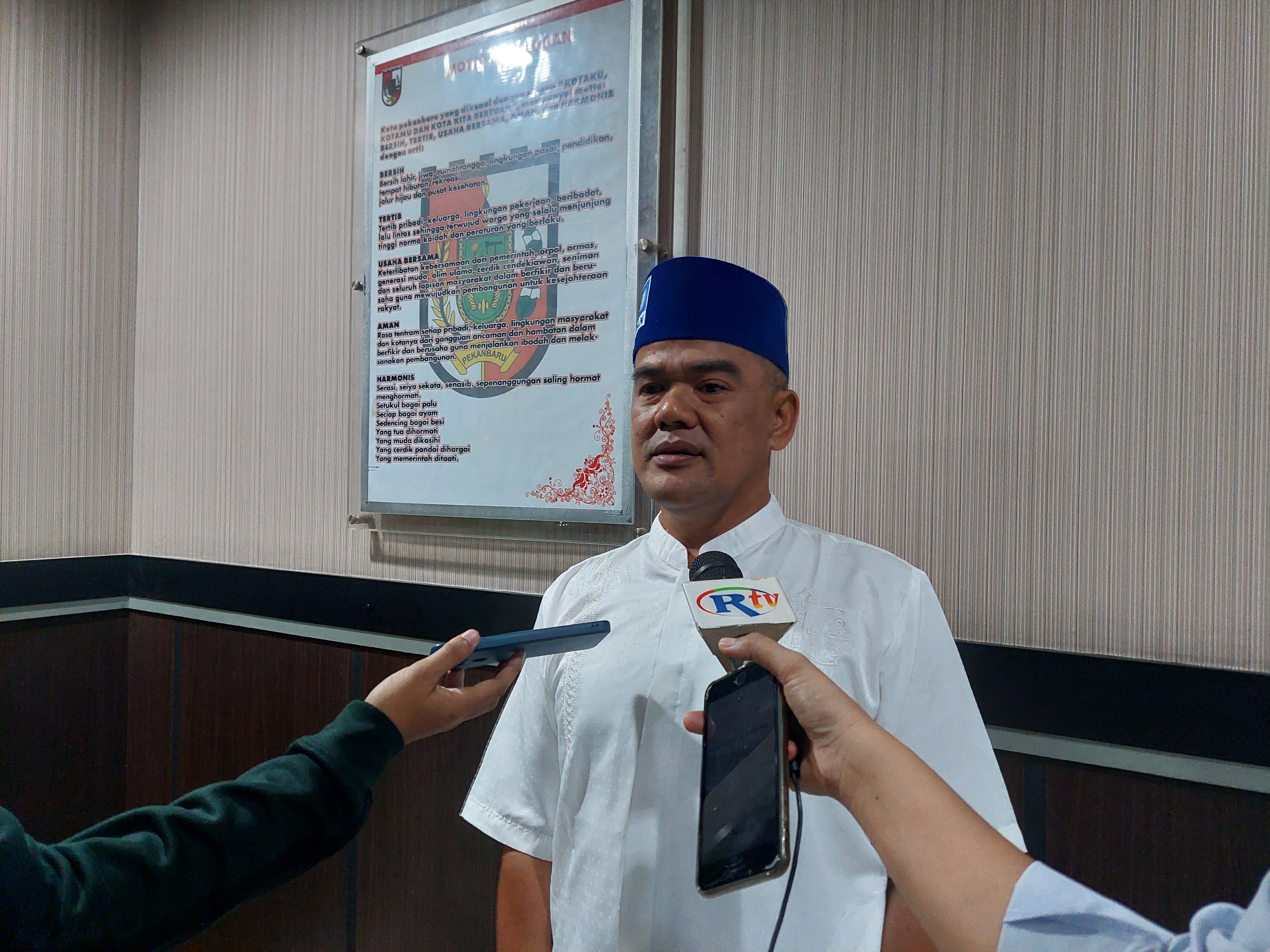 Tempat Hiburan Tak Disanksi Malah Kursi Rumah Makan Diangkut, Komisi I : Jangan Ada Permainan