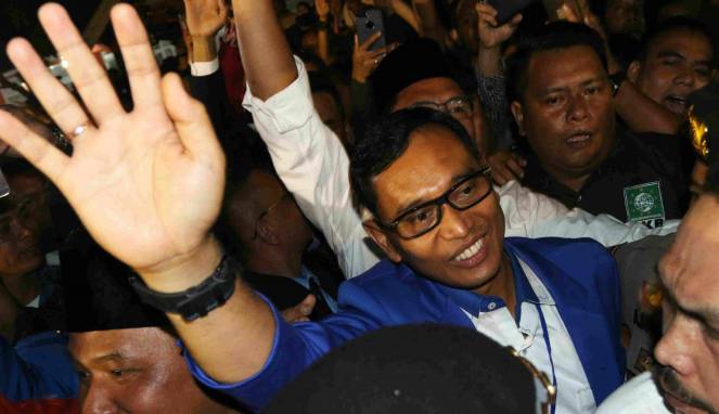 Jadi Tersangka, JR Saragih Belum Terima Surat Resmi