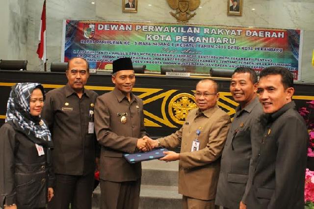 Ketua DPRD Pekanbaru Angkat Bicara Terkait Pasar Cik Puan