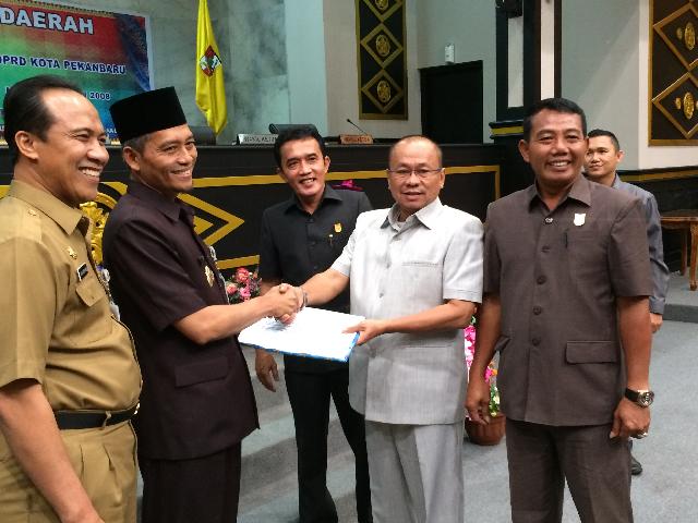 Pemko Pekanbaru Ajukan Dua Ranperda ke DPRD