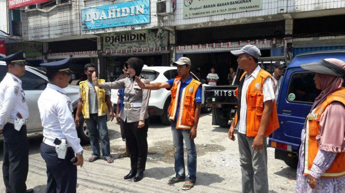 700 Rompi Akan Diberikan Untuk Para Juru Parkir di Pekanbaru