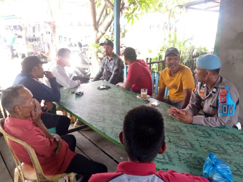 Jaga Kamtibmas, Kanit Profos Polsek Batang Tuaka Gelar Silaturahmi dengan Warga Sungai Piring Jelang Pilkada 2024