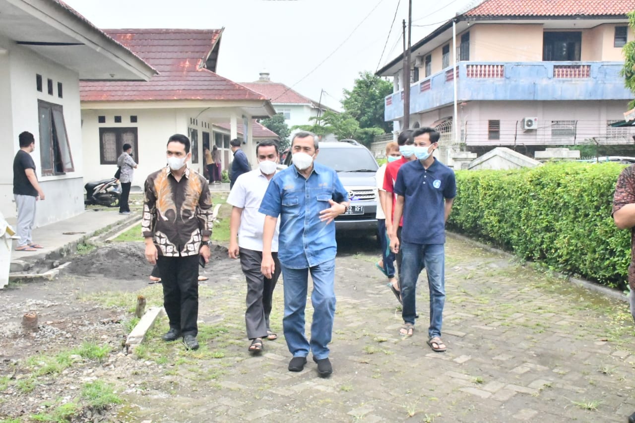 Kunker ke Bogor, Gubri Sempatkan Tinjau Asrama Mahasiswa 