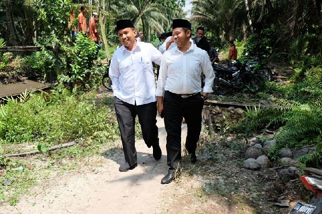 Wahid Hadiri Syukuran Semahan Parit Sudomulyo