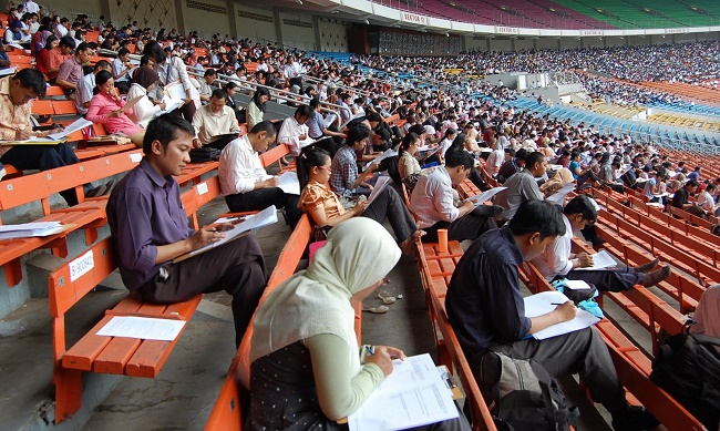 Berlomba-lomba Jadi PNS, Profesi yang Masih Diidamkan Masyarakat