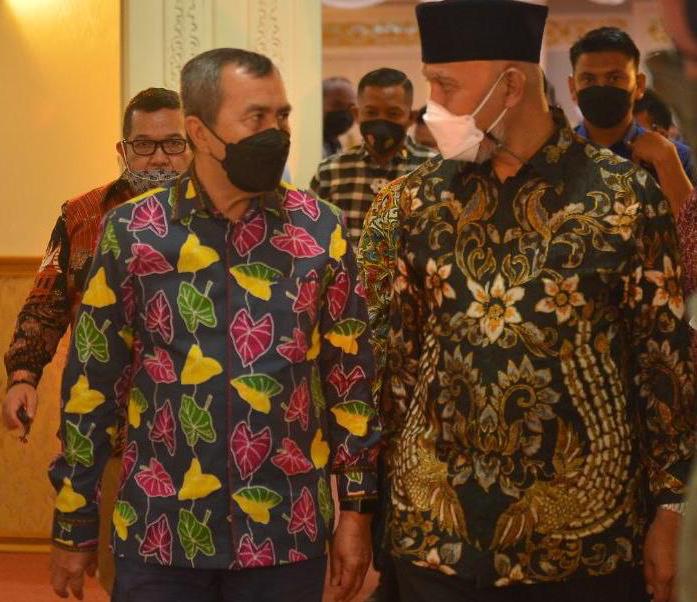 Gubernur Mahyeldi: Bantuan Oksigen dari Riau, Selamatkan Banyak Nyawa di Sumbar