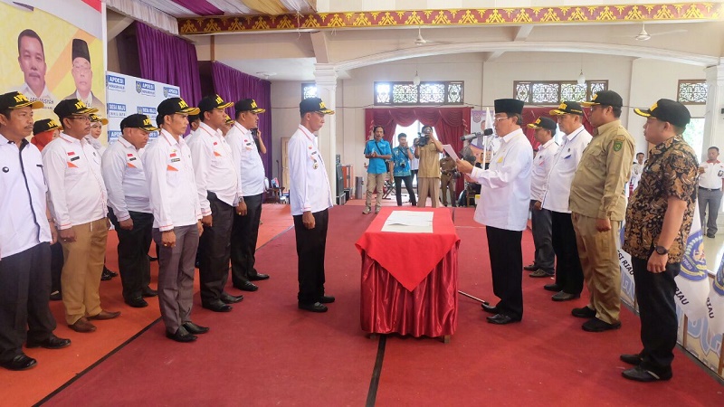 Bupati Kukuhkan Kepengurusan DPC APDESI Inhil Periode 2017 - 2022