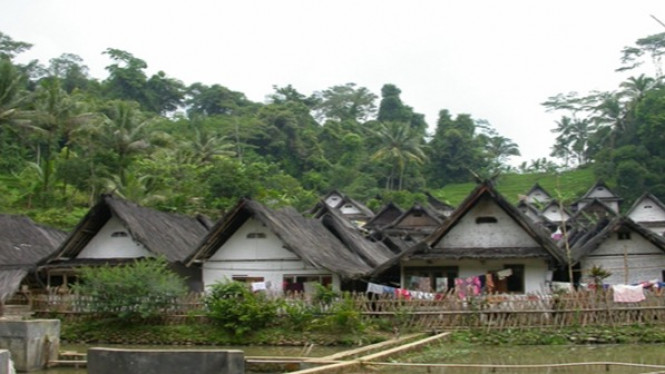 Tujuh Kampung Paling Angker di Indonesia, Berani ke Sini?
