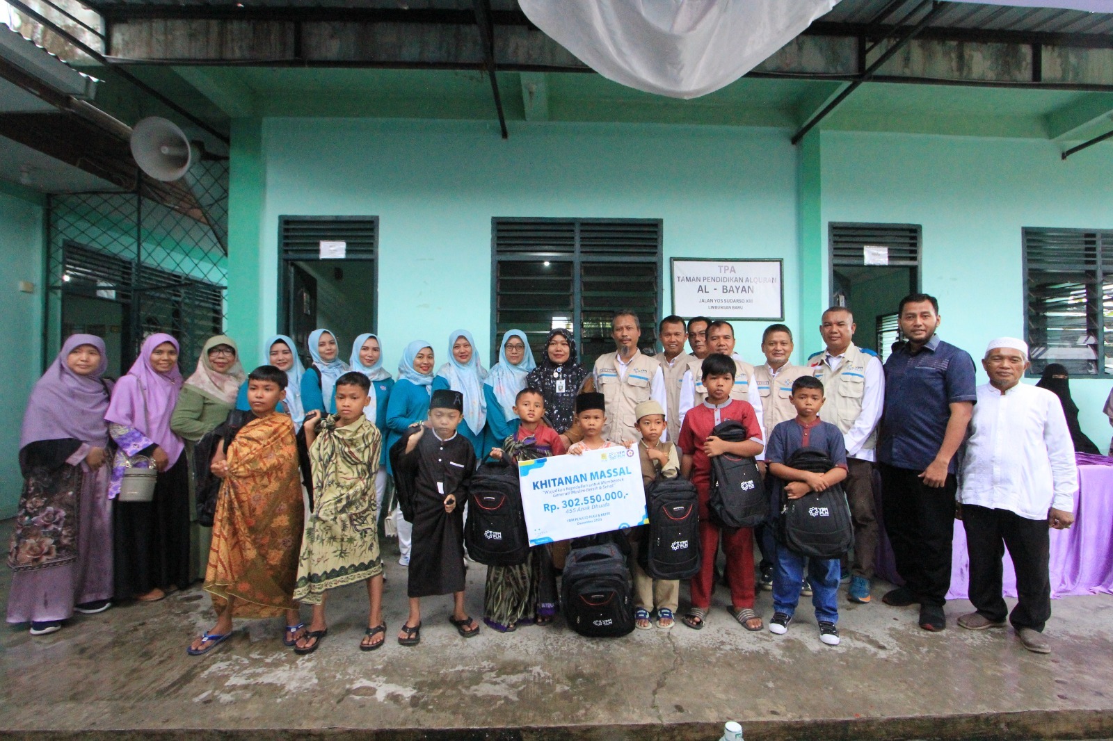 Digelar YBM PLN, 455 Anak Yatim dan Dhuafa di Riau dan Kepri Khitanan Massal