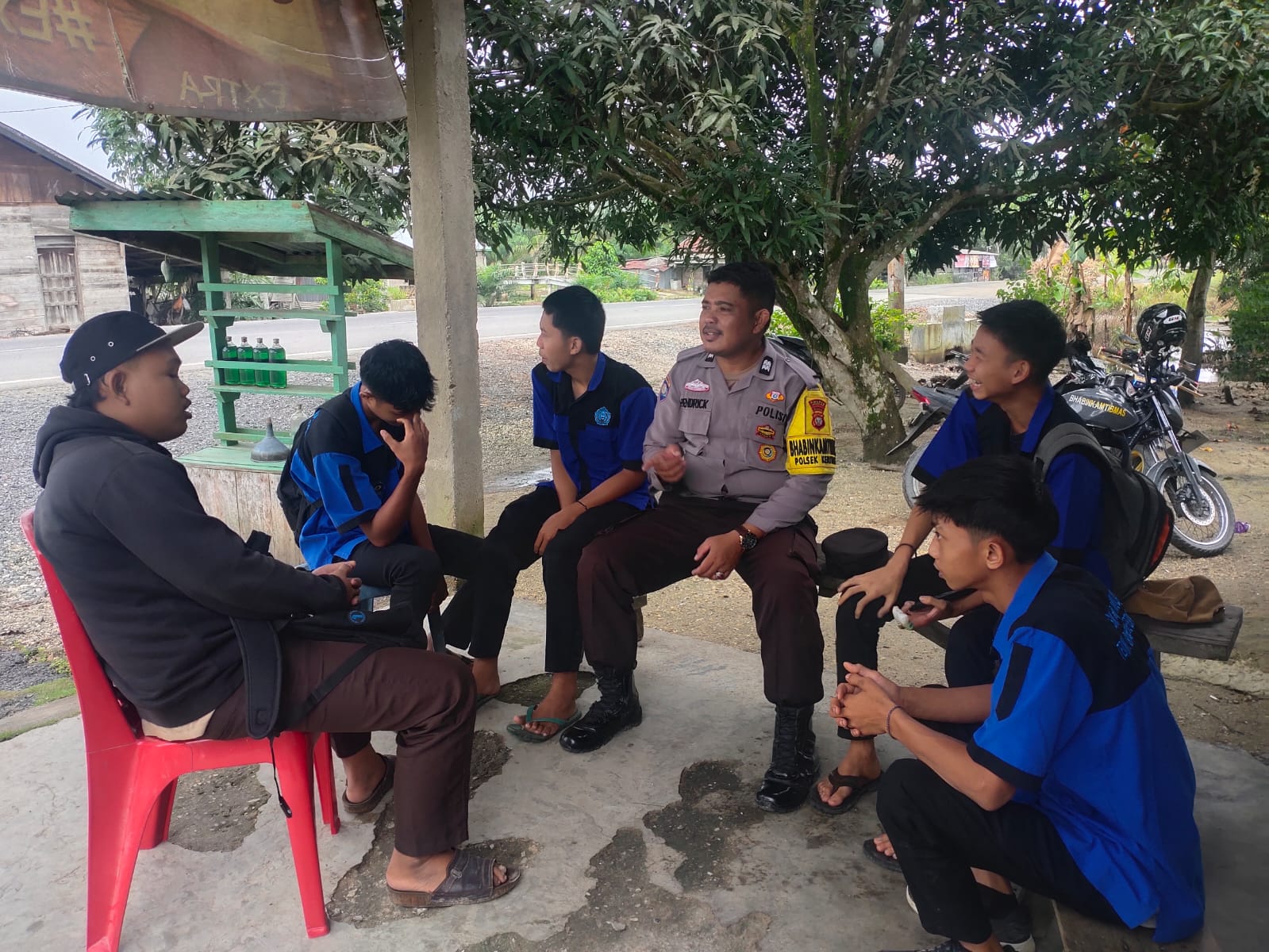 Babinkamtibmas Polsek Keritang Gencar Ciptakan Pemilu Damai 2024