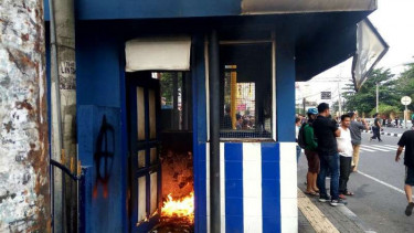 Aksi May Day di Yogyakarta Rusuh, Pos Polisi Dibakar