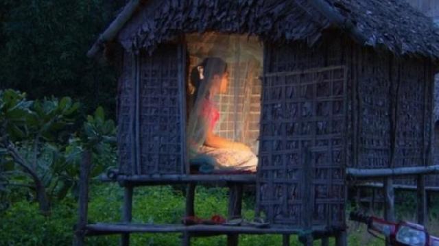 Ayah di Tempat ini Bangun Bilik Bercinta untuk Anak Perempuannya